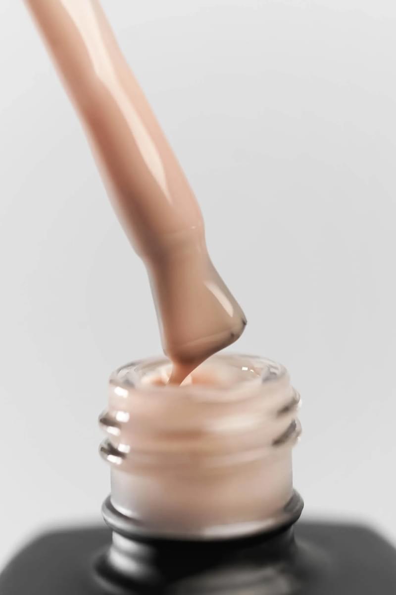 Kinetics Gel in Bottle Light Sand #929 15ml – Flüssiges Gel zur Nagelverstärkung, Farbton Hellbeige