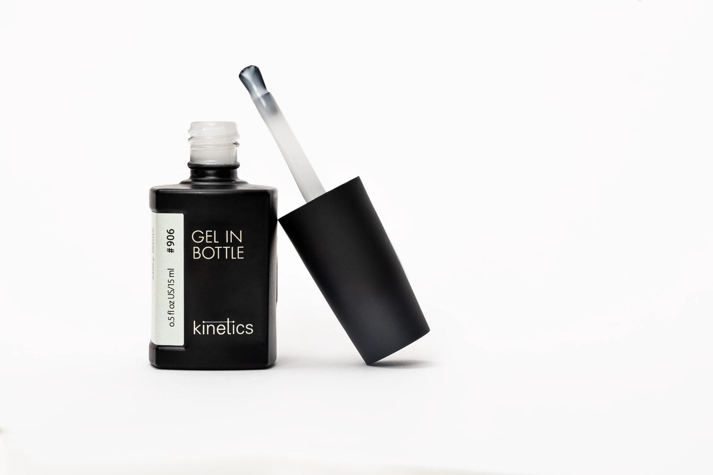 Kinetics Gel in Bottle Milky White #906 15ml – Flüssiges Gel zur Nagelverstärkung in milchigem Weiß, Schutz und Stärke