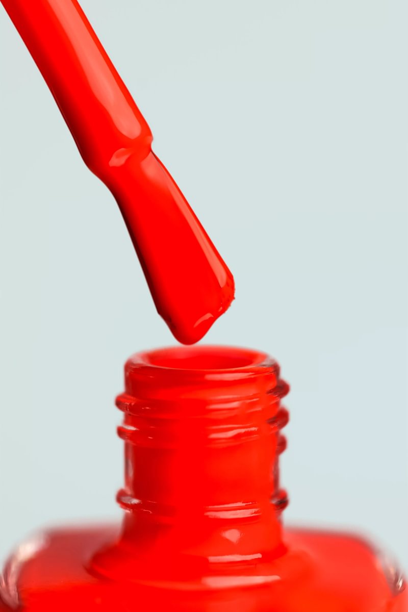 Kinetics SHIELD Gel Polish #615 VOW 15ml – UV Gel Nagellack in Crimson Red, HEMA‑frei