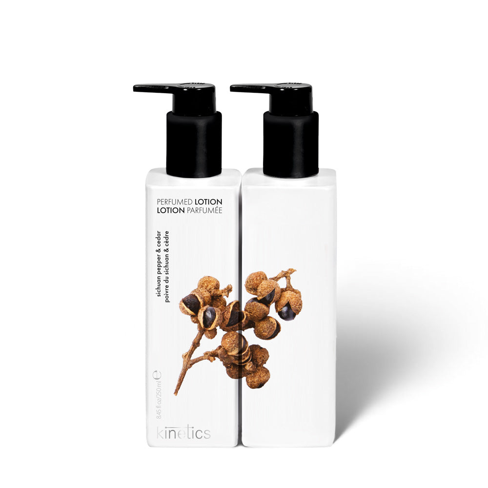 Kinetics Hand- & Körperlotion Sichuan Pepper & Cedar 250ml – holziger Unisex-Duft mit Zedernholz, Pfeffer und Vetiver