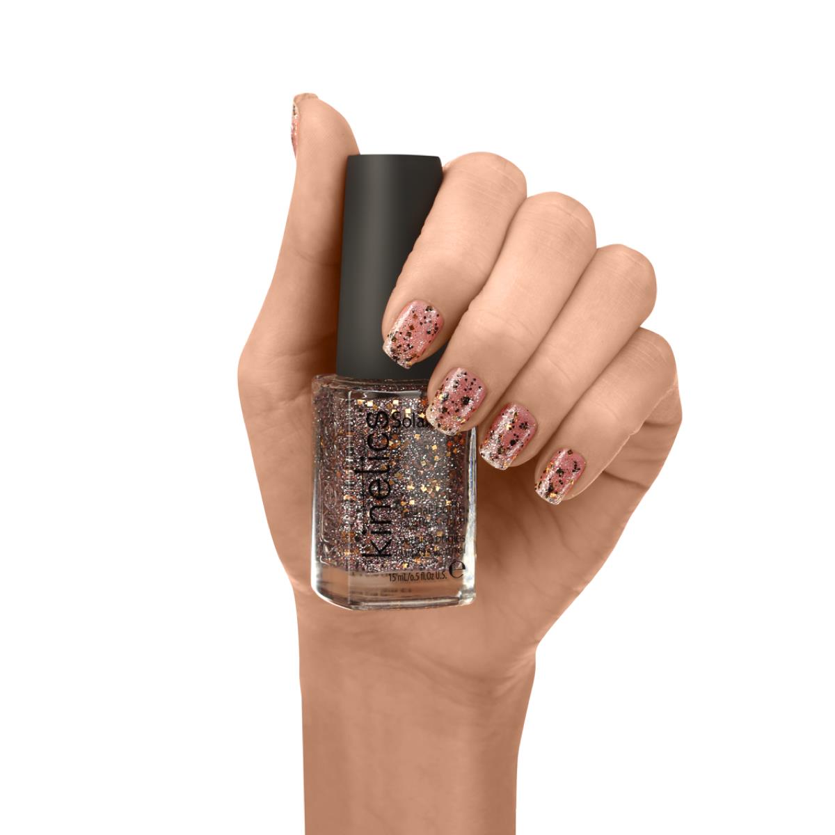 Kinetics Nail Polish SolarGel #302 RICH & CHICK 15 мл – классический лак для ногтей с коричневыми блёстками