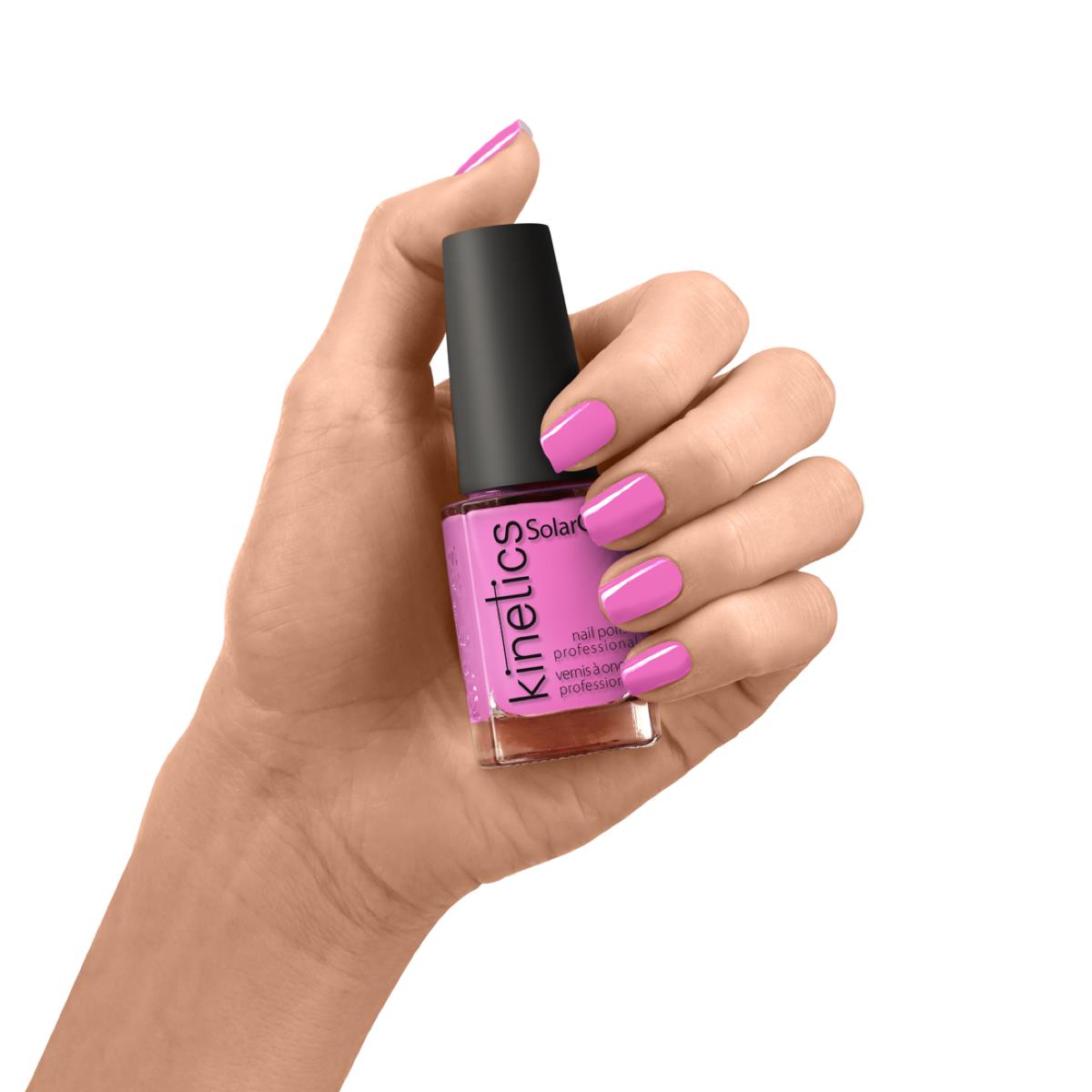 Kinetics Nail Polish SolarGel #382 ICE BREAKER 15 мл – классический лак для ногтей в кремово-розовом оттенке