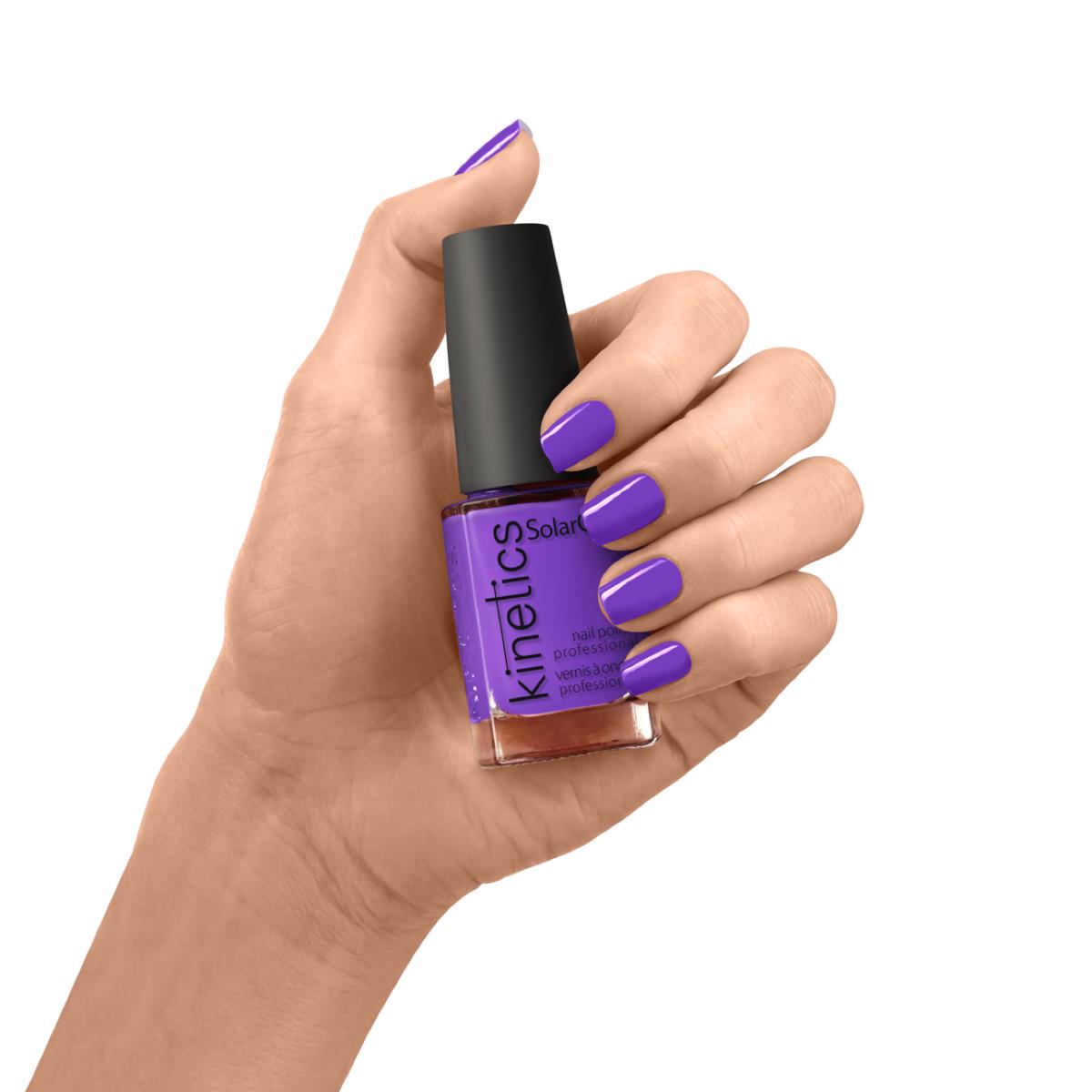 Kinetics Nail Polish SolarGel #401 FREEDOM 15 ml – klassischer Nagellack in Lila-Violett