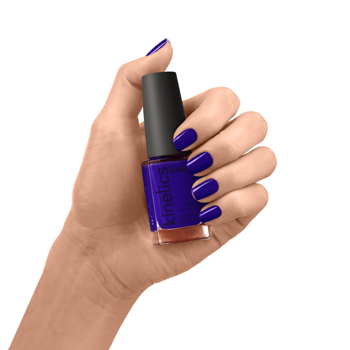 Kinetics Nail Polish SolarGel #403 RESTLESS SLEEPERS 15 мл – классический лак для ногтей в насыщенном сине-фиолетовом оттенке