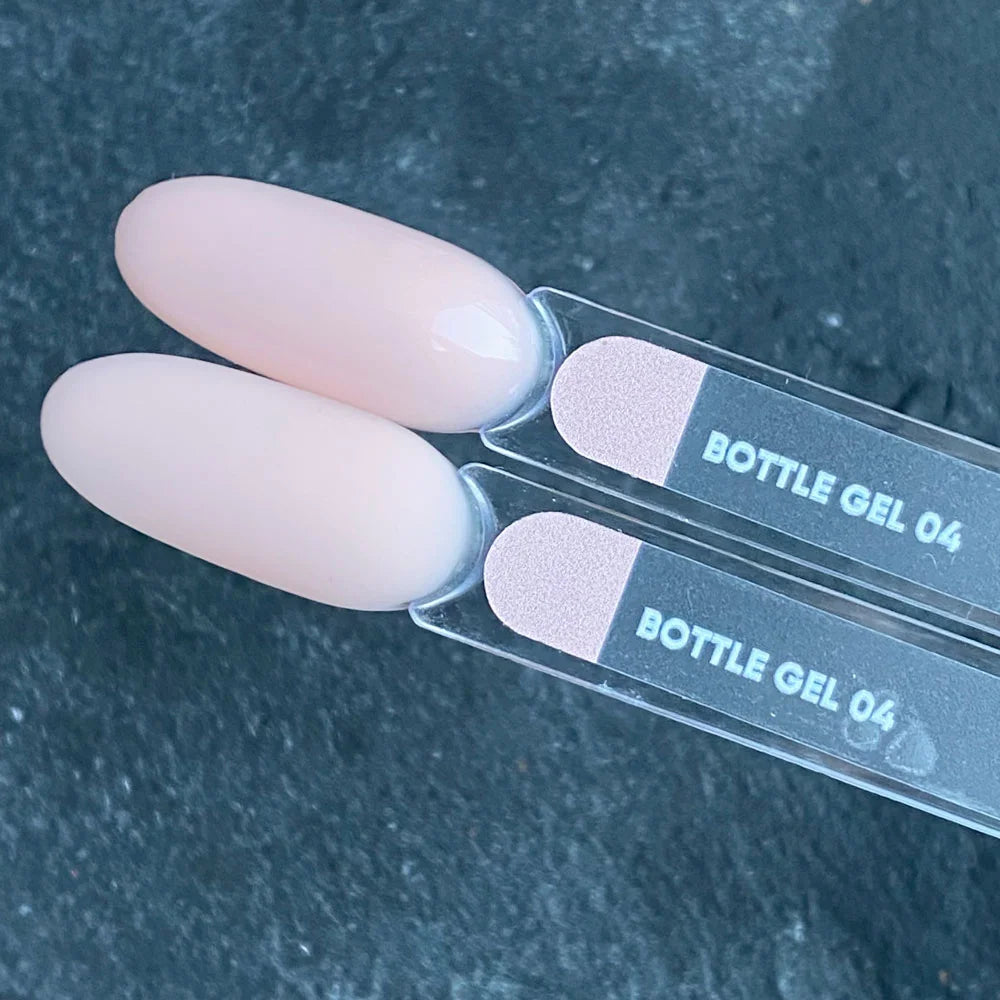 NAILSOFTHEDAY Bottle Gel 04 - ultra-starkes Gel (milchig-beige), 10ml