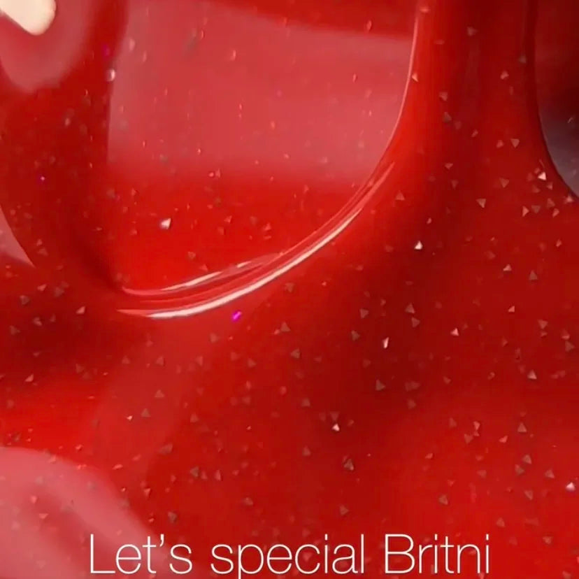 NAILSOFTHENIGHT Let’s special Britni — гель-лак ярко-алый со светоотражающим шиммером, 10 мл, Без TPO