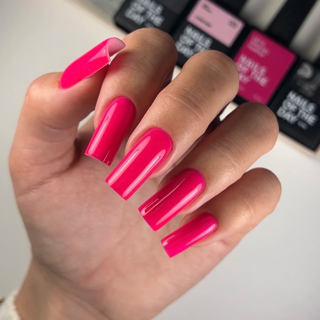 NAILSOFTTHEDAY Let’s Special Purple — besonderer leuchtend rosa Gel-Nagellack, 10ml