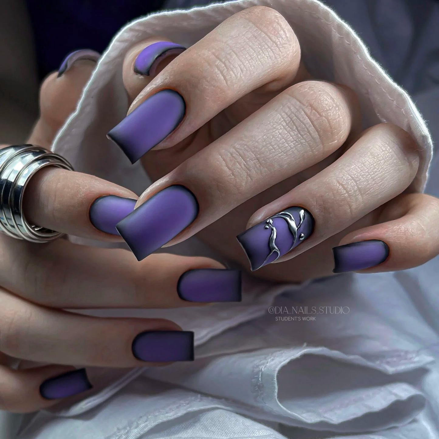 NAILSOFTHEDAY Bottle Gel 09 - ultrastarkes Gel (lila), 10m
