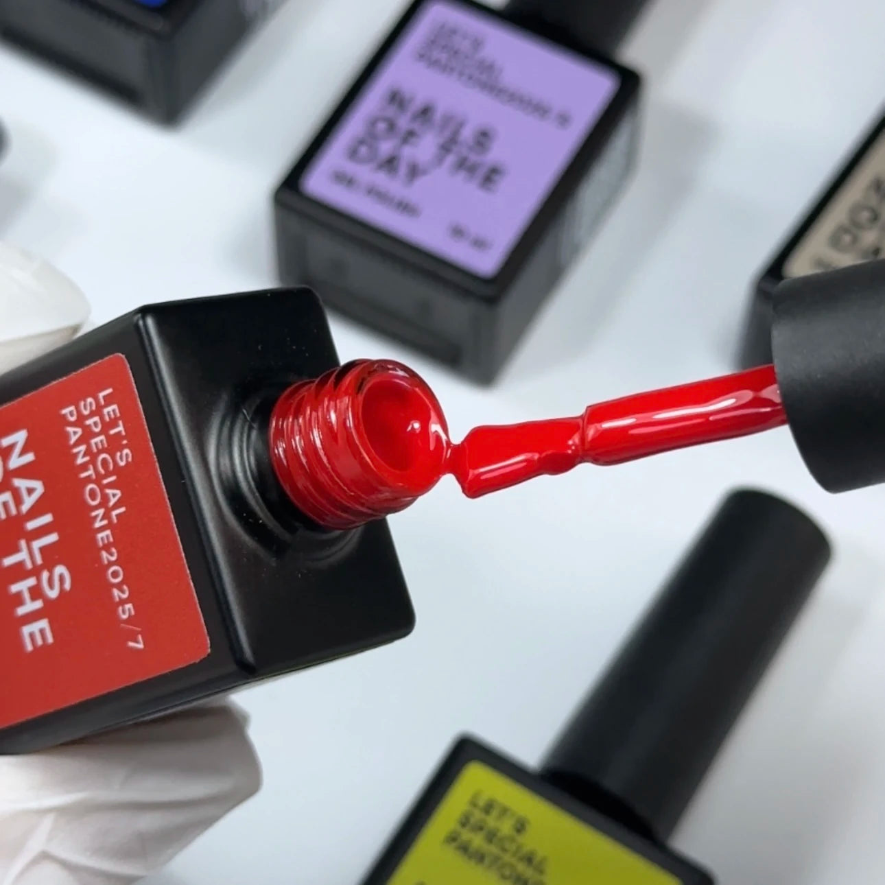 NAILSOFTHEDAY Let’s Special Pantone2025/7 — классический красный гель-лак для ногтей, 10мл