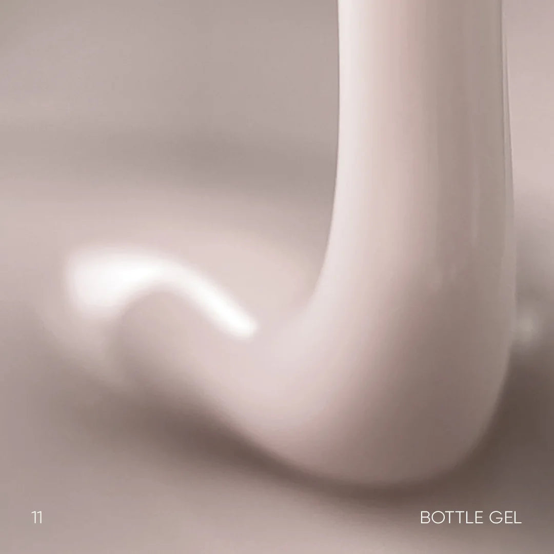 NAILSOFTHEDAY Bottle Gel 11 - ultra-starkes Gel (helles nude), 10ml
