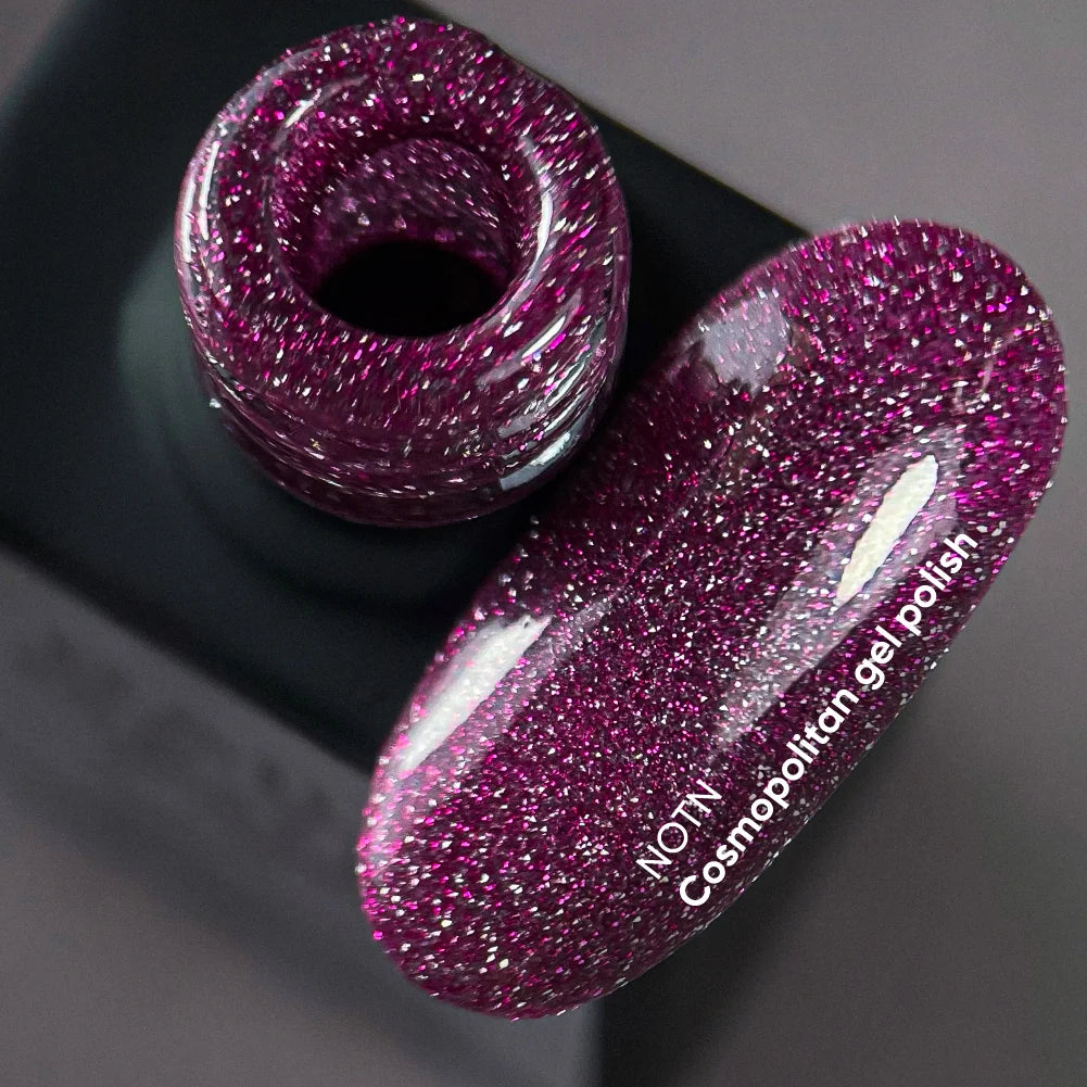 NAILSOFTHENIGHT Cosmopolitan gel polish - dunkelrosa reflektierender Gellack, 10ml