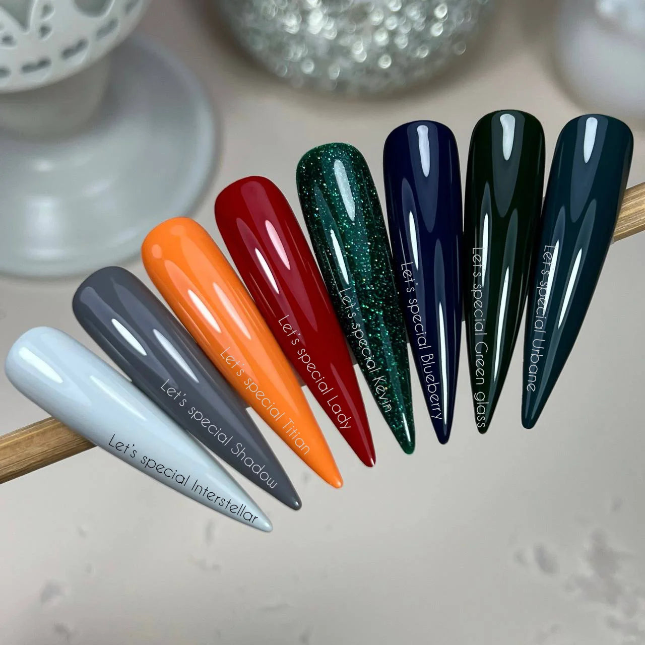 NAILSOFTHENIGHT Let’s special Kevin — гель-лак тёмно-зелёный светоотражающий рефлектив, 10 мл, Без TPO