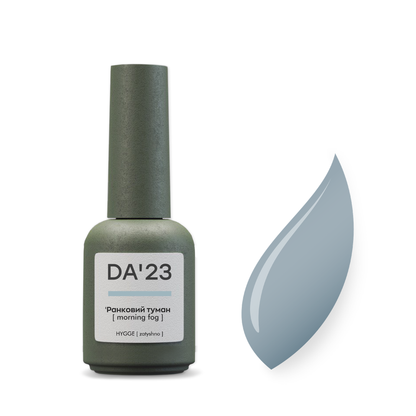Gel Polish DA’23 Rankovyi tuman [morning fog], 8 ml – zartes Grau mit kühlem Unterton, mittlere Konsistenz, glänzendes Finish, langanhaltende Deckkraft