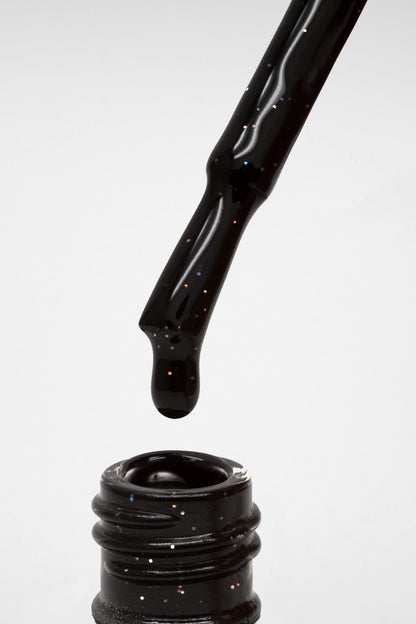 Kinetics SHIELD Gel Polish #668 ONYX 15 мл – минеральный чёрный с лёгким шиммером, HEMA-free