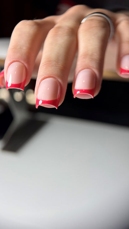 Gel Polish DA’23 Red flesh [chervona myakot], 8 ml – leuchtendes Himbeerrot, mittlere Konsistenz, glänzendes Finish, langanhaltende Deckkraft