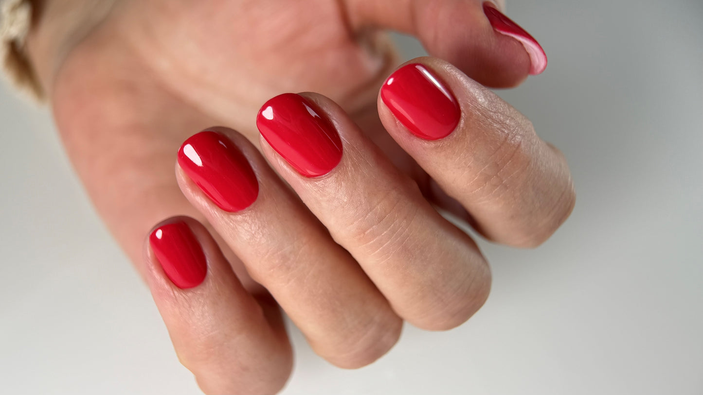 Gel Polish DA’23 Cherry crash [vyshnevyy krash], 8 ml – intensives dunkles Rot-Pink, mittlere Konsistenz, glänzendes Finish, langanhaltende Deckkraft