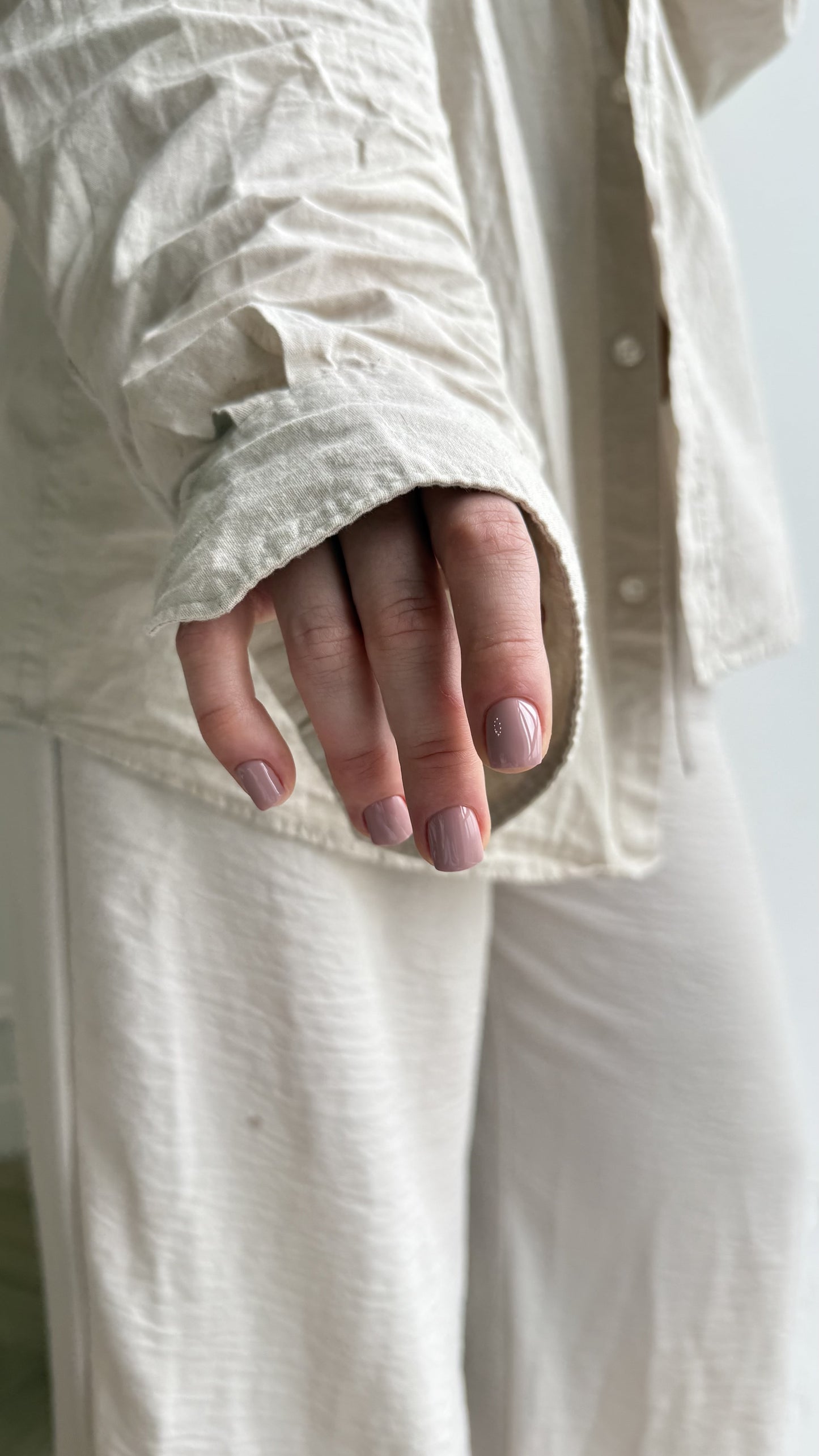 Gel Polish DA’23 Soft power [myaka syla], 8 ml – puderrosa Gel-Lack mit glänzendem Finish, langanhaltende Deckkraft