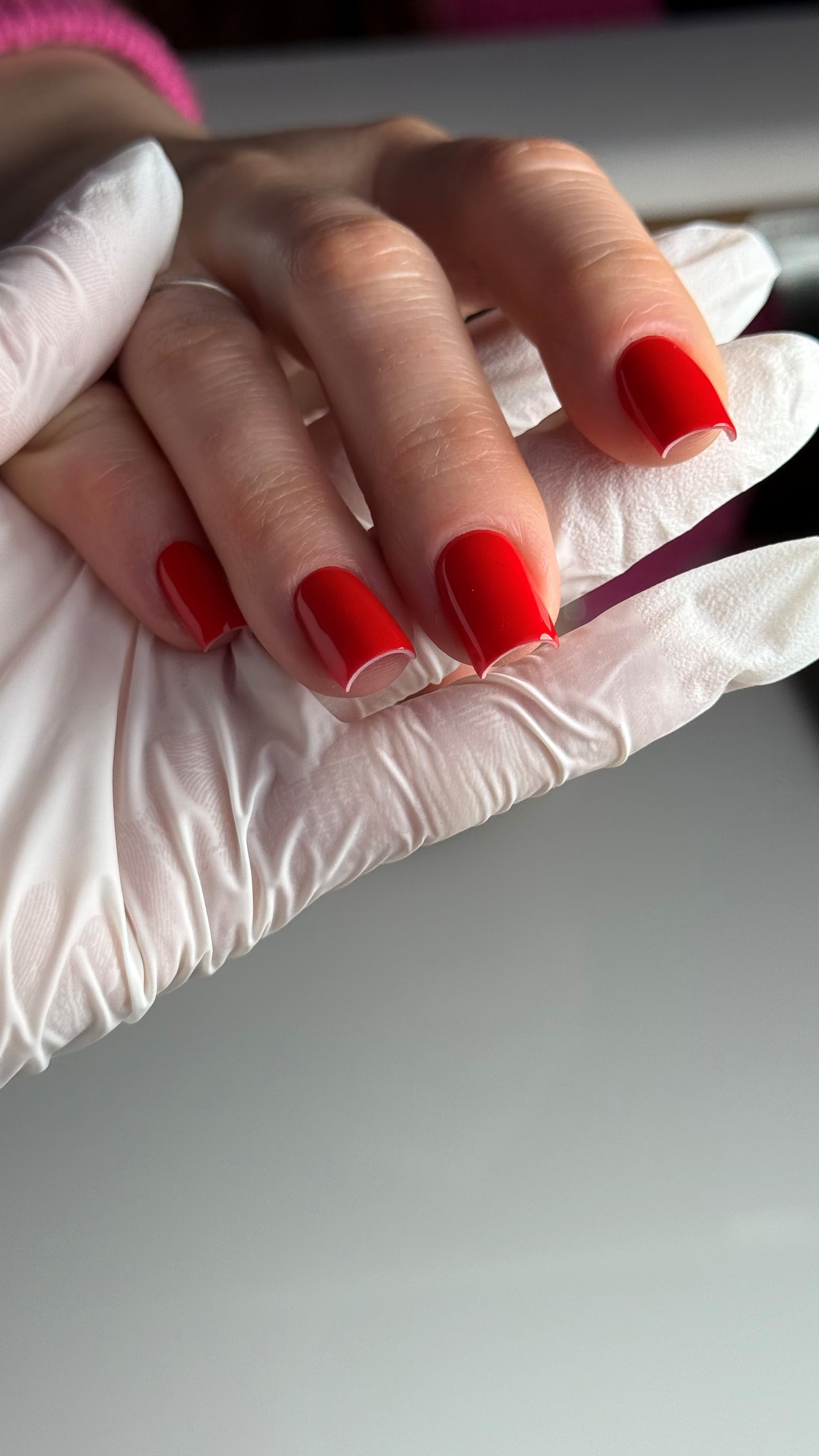 Gel Polish DA’23 Desire bloom [rozkvit bazhannya], 8 ml – leuchtendes, feuriges Rot, mittlere Konsistenz, glänzendes Finish, langanhaltende Deckkraft