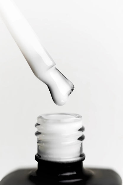 Kinetics SHIELD Fiber Base Milky White #906 15ml – Файбер база с микроволокнами, молочный цвет, укрепляет и выравнивает ногтевую пластину