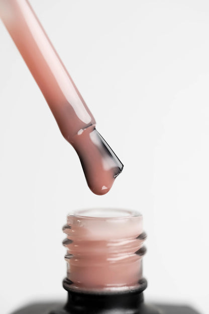 Kinetics SHIELD Fiber Base Dark Sand #927 15ml – Файбер база тёплого песочного оттенка, укрепляющая и выравнивающая