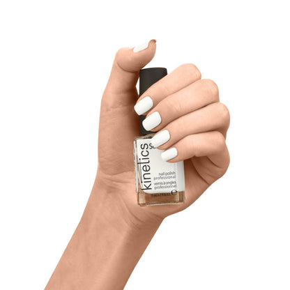 Kinetics Nail Polish SolarGel #001 BEGINNINGS 15 ml – klassischer Nagellack in strahlendem Weiß