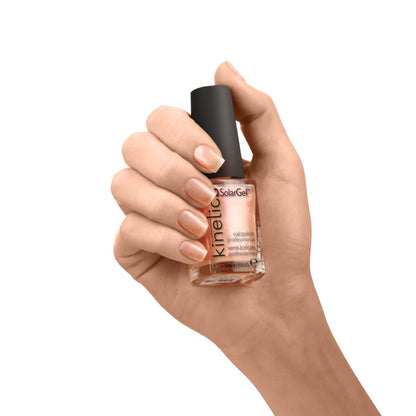 Kinetics Nail Polish SolarGel #007 SWEET LITTLE LIES 15 ml – классический лак для ногтей в персиково-нюдовом оттенке