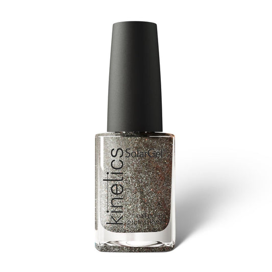 Kinetics Nail Polish SolarGel #351 RUNNING OUT OF CHAMPAGNE 15 ml – klassischer Nagellack in silbernem Glitzer