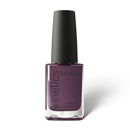 Kinetics Nail Polish SolarGel #377 I’M NOT THAT KIND 15 ml – klassischer Nagellack in Purpurviolett