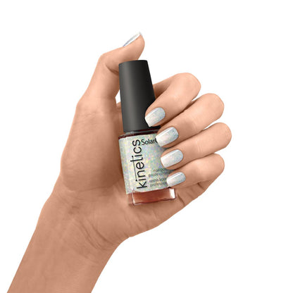 Kinetics Nail Polish SolarGel #445 UNICORN TEARS 15 ml – klassischer Nagellack mit Kristall-Flakes