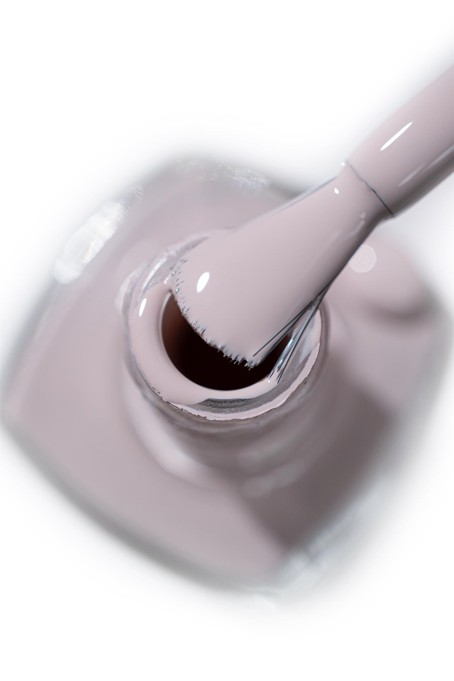 Kinetics Nail Polish SolarGel #592 HUMAN NATURE 15 мл – классический лак для ногтей в нежном нюдово-розовом цвете