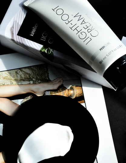 Kinetics Крем для ног Light-Foot 150 мл — с ментолом и кофеином, освежающий, лёгкий