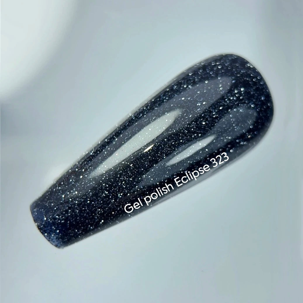 NAILSOFTHEDAY Gel Polish Eclipse 10 ml – Schwarz-Blauer Lichtreflektierender Gellack für Nägel