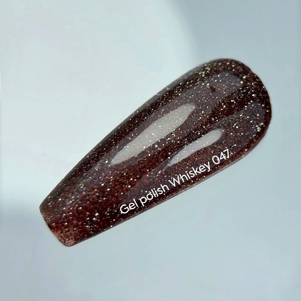 NAILSOFTHEDAY Gel Polish Whiskey 10 ml – Braun Reflectierender Gellack für Nägel
