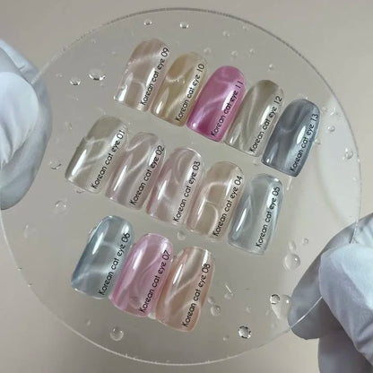 NAILSOFTHEDAY Korean Cat Eye 09 – Nude-Beige-Gel-Lack mit Katzenaugeneffekt, 10ml