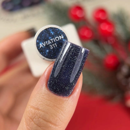 NAILSOFTHEDAY Gel Polish Aviation 10 ml – Blau-Grauer Lichtreflektierender Gellack für Nägel