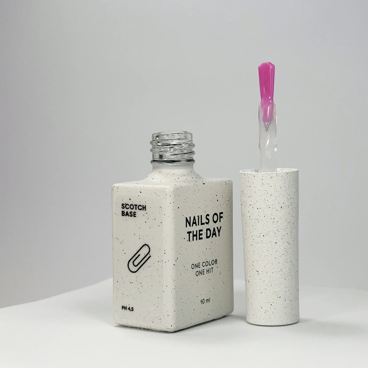 NAILSOFTHEDAY SCOTCH BASE - prof Flüssigbase für Naturnägel, 10-30ml