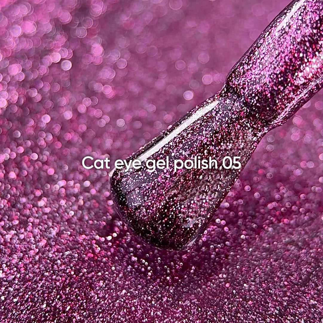NAILSOFTHEDAY Gel Polish Cat Eye 05 – Dunkelrosa Cat-Eye Gel-Lack mit feiner Folie und leicht reflektierendem Effekt, elegante Tiefe, 6 ml