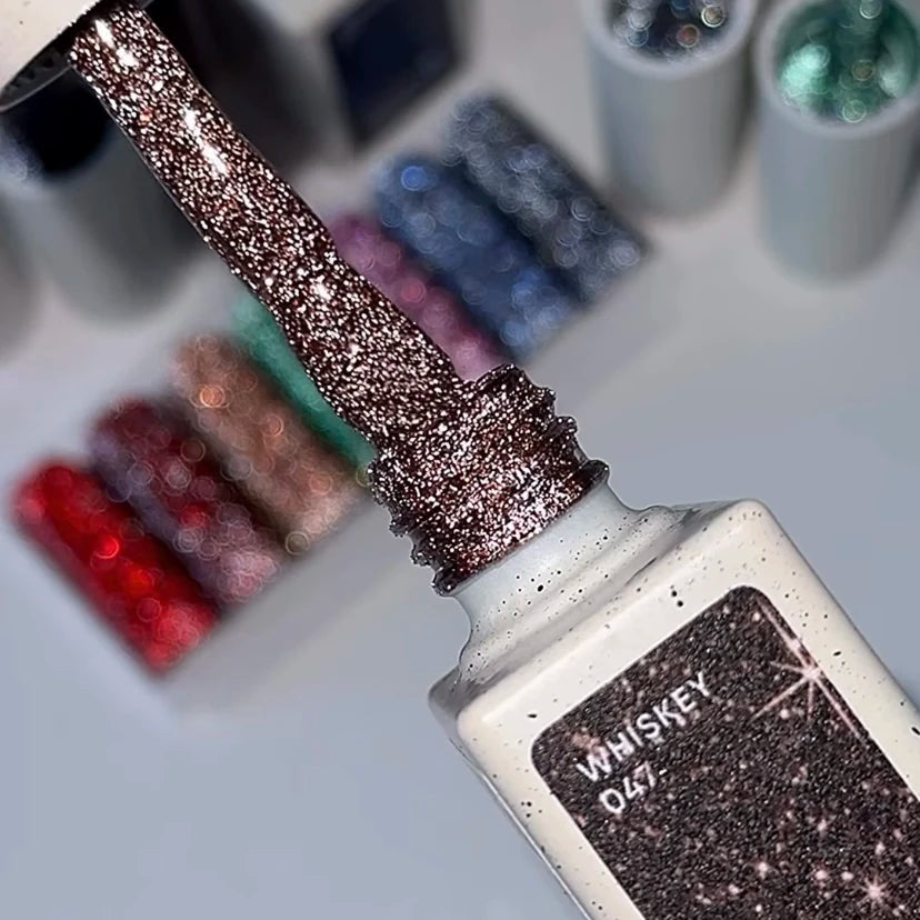 NAILSOFTHEDAY Gel Polish Whiskey 10 ml – Braun Reflectierender Gellack für Nägel