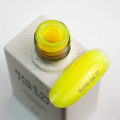 NAILSOFTHEDAY Bottle gel 27 – ультрапрочный самовыравнивающийся неоновый жёлтый гель для укрепления ногтей, 10 мл