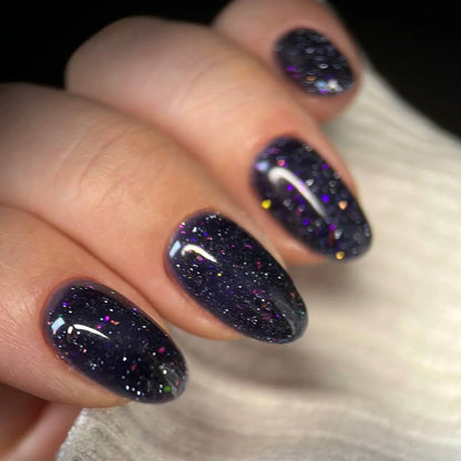 NAILSOFTHENIGHT Reflective Base 03 – Reflektierende Base mit Schimmer (lila und rosafarbene Glitzer), 10ml