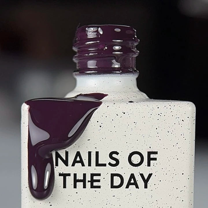 NAILSOFTHEDAY Color of the Month January 2026 Midnight – Насыщенный сливовый гель-лак, цвет месяца январь 2026, лимитированная серия, 10 мл