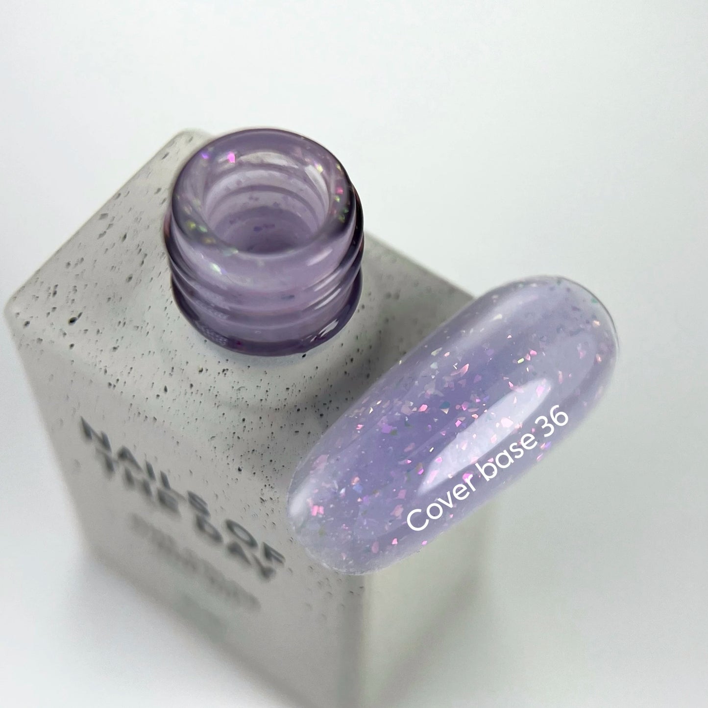 NAILSOFTHEDAY Cover Base 36 Potal – Zartlila Base Coat mit holografischer Potal, 10ml