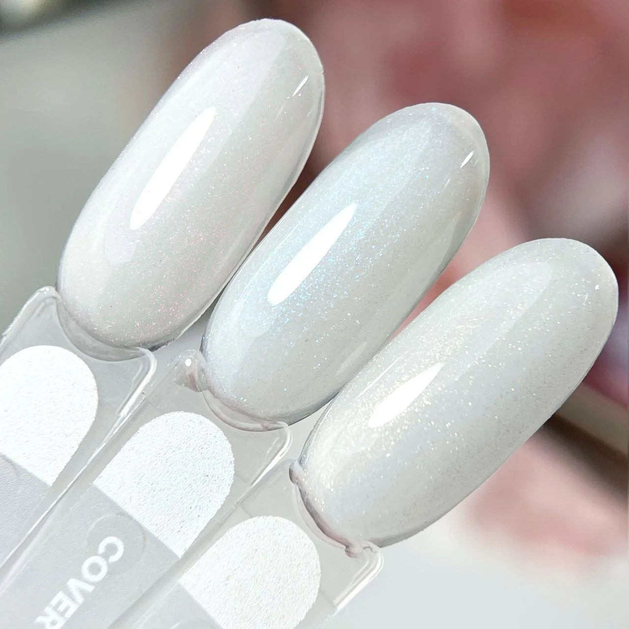 NAILSOFTHEDAY Cover Base Milk 05 Shimmer – Milchiger Base Coat mit rosafarbenem Schimmer, 10 ml